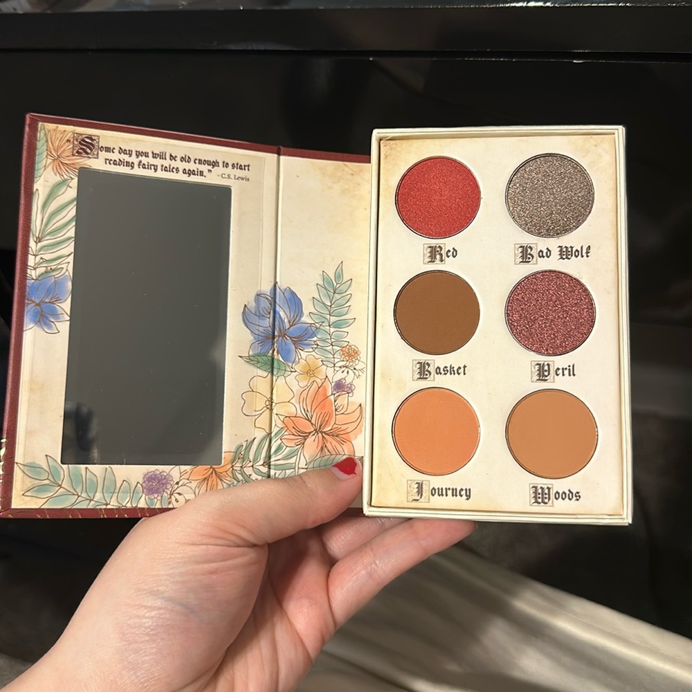 Storybook cosmetics Little Red Riding hood palette